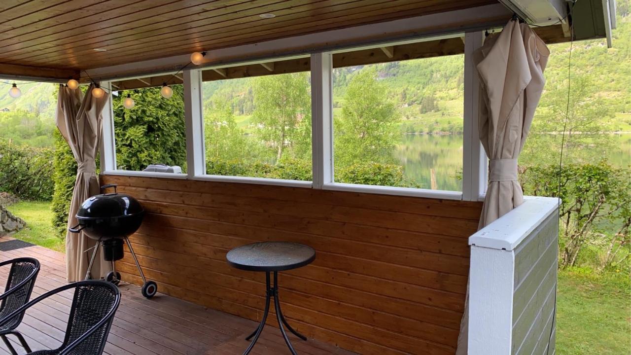 Appartamento Sunde Panorama Olden Esterno foto